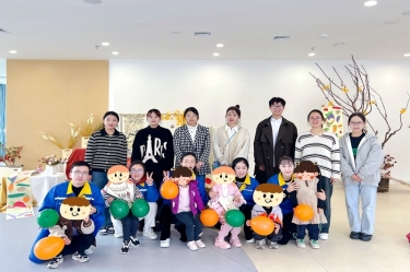 以一份温暖 换一身星光——888集团电子游戏(中国游)有限公司官网纸业团委与曹桥行知幼儿园发展爱心结对活动